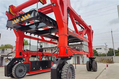 Staddle Carrier Structure